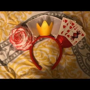 Disneyland Queen of Hearts Minnie Ears Alice